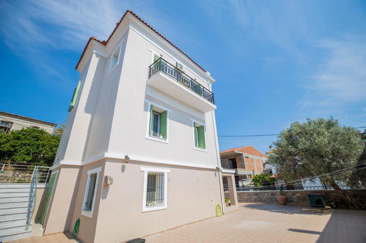 Pyrgos Sofokleous 3* Mytilíni