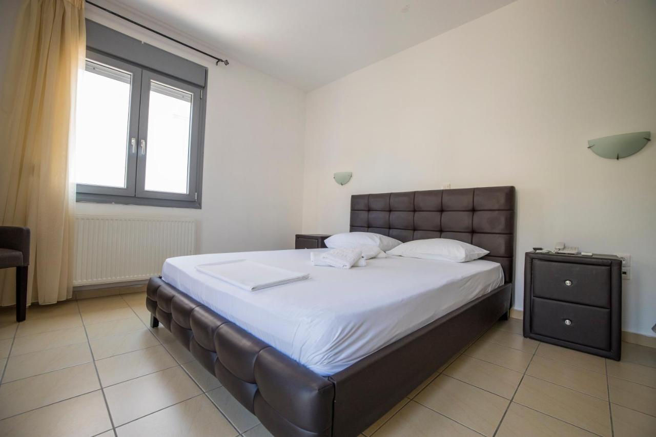 Pyrgos Sofokleous Otel 3*