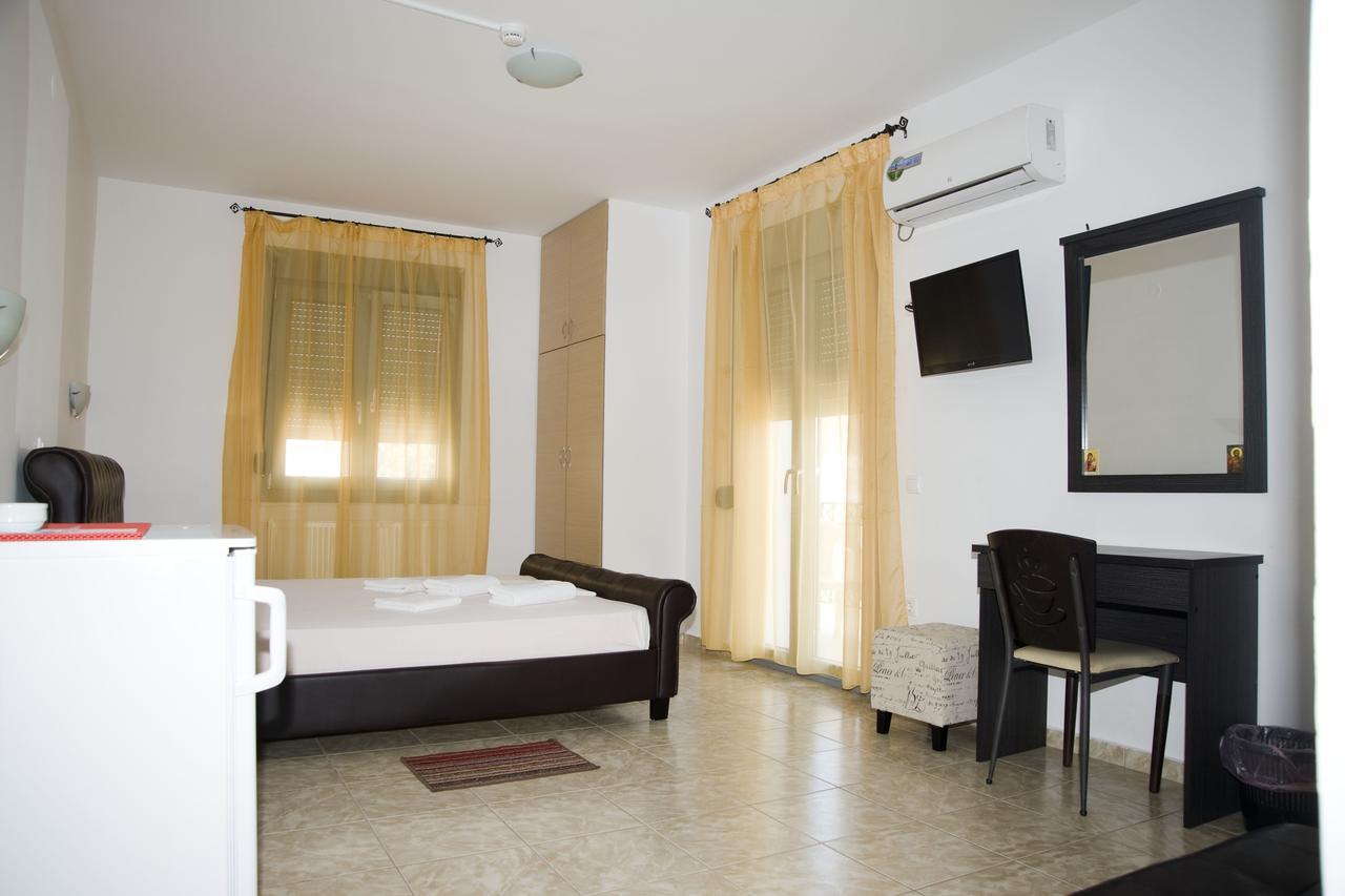 Otel Pyrgos Sofokleous 3*