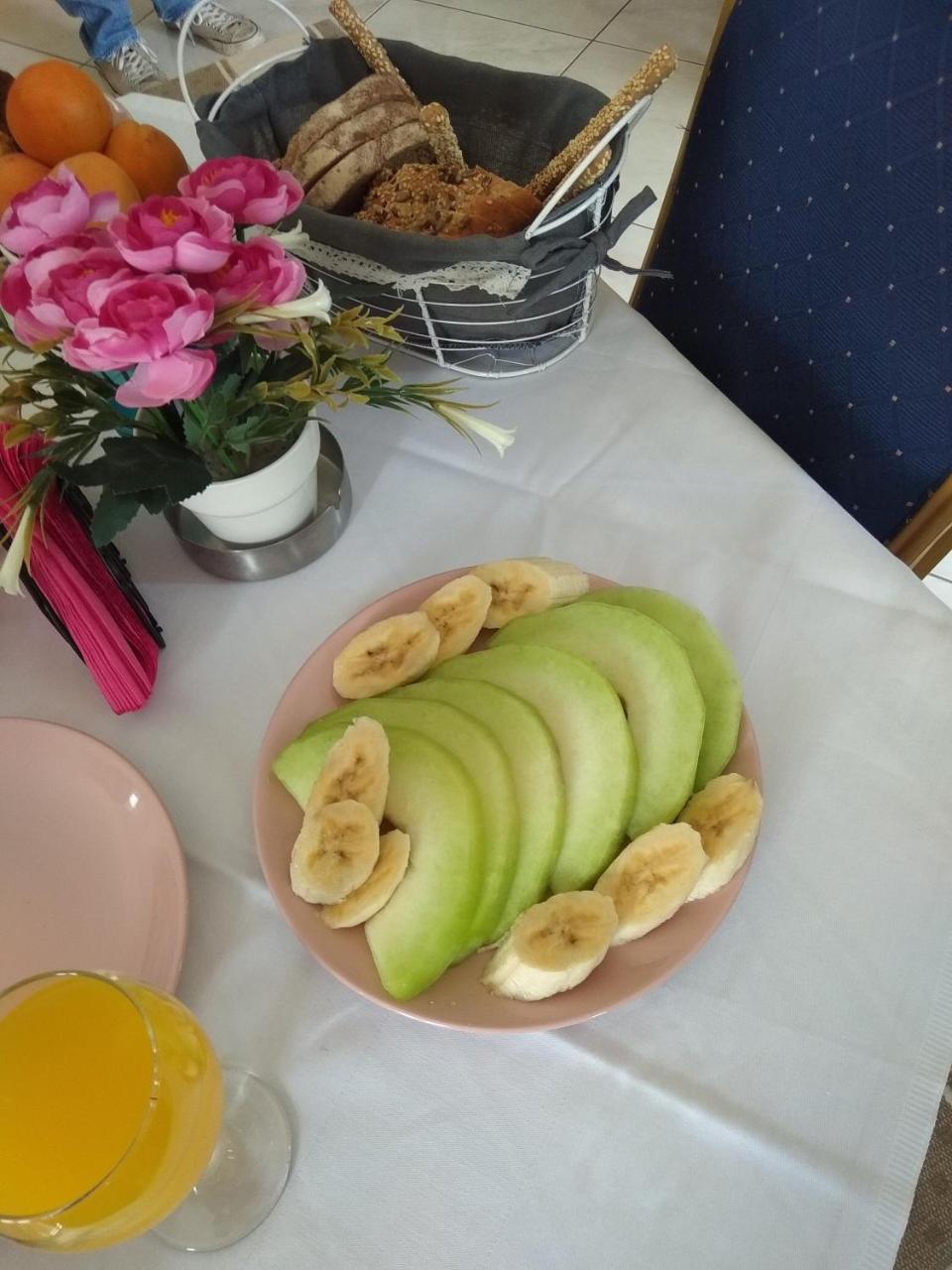 Pyrgos Sofokleous Otel 3*